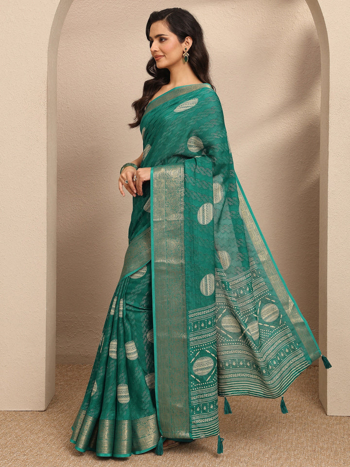 Green Printed Georgette Saree With Unstitched Blouse Piece