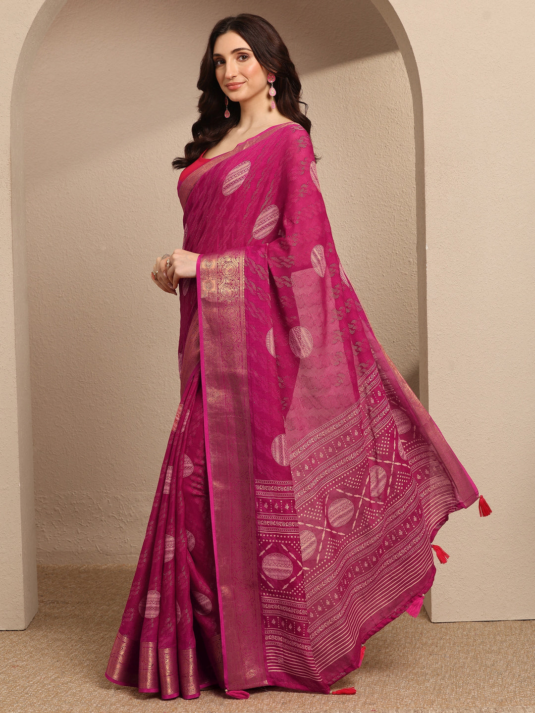 Pink Printed Georgette Saree With Unstitched Blouse Piece
