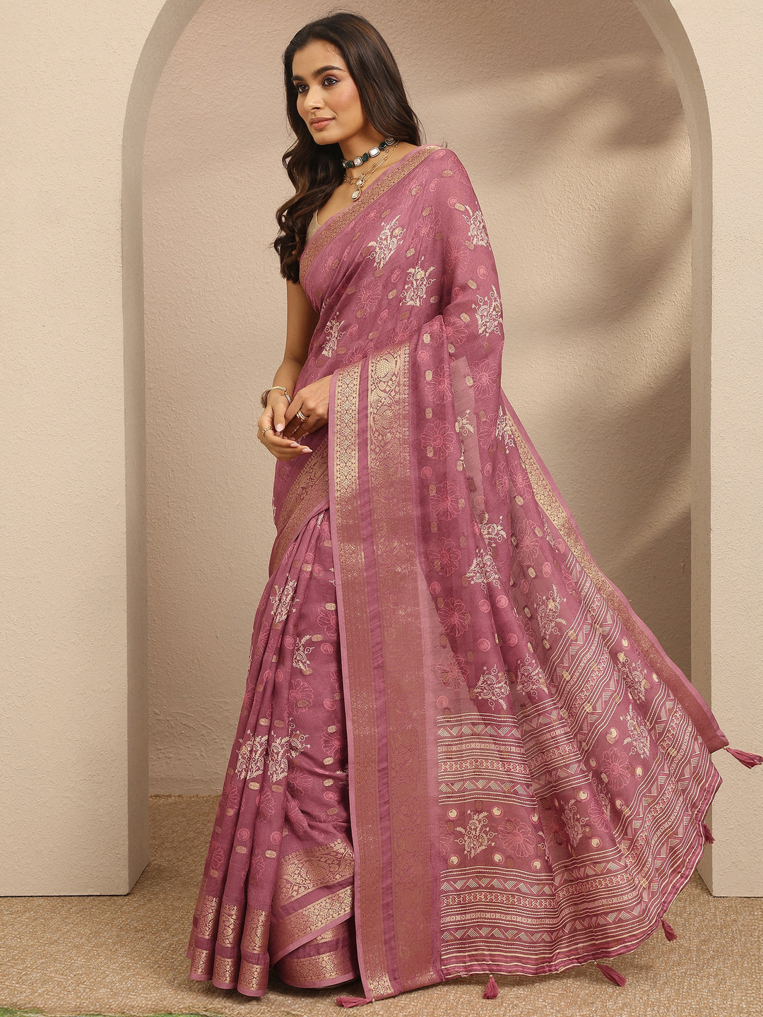 Mauve Printed Georgette Saree With Unstitched Blouse Piece