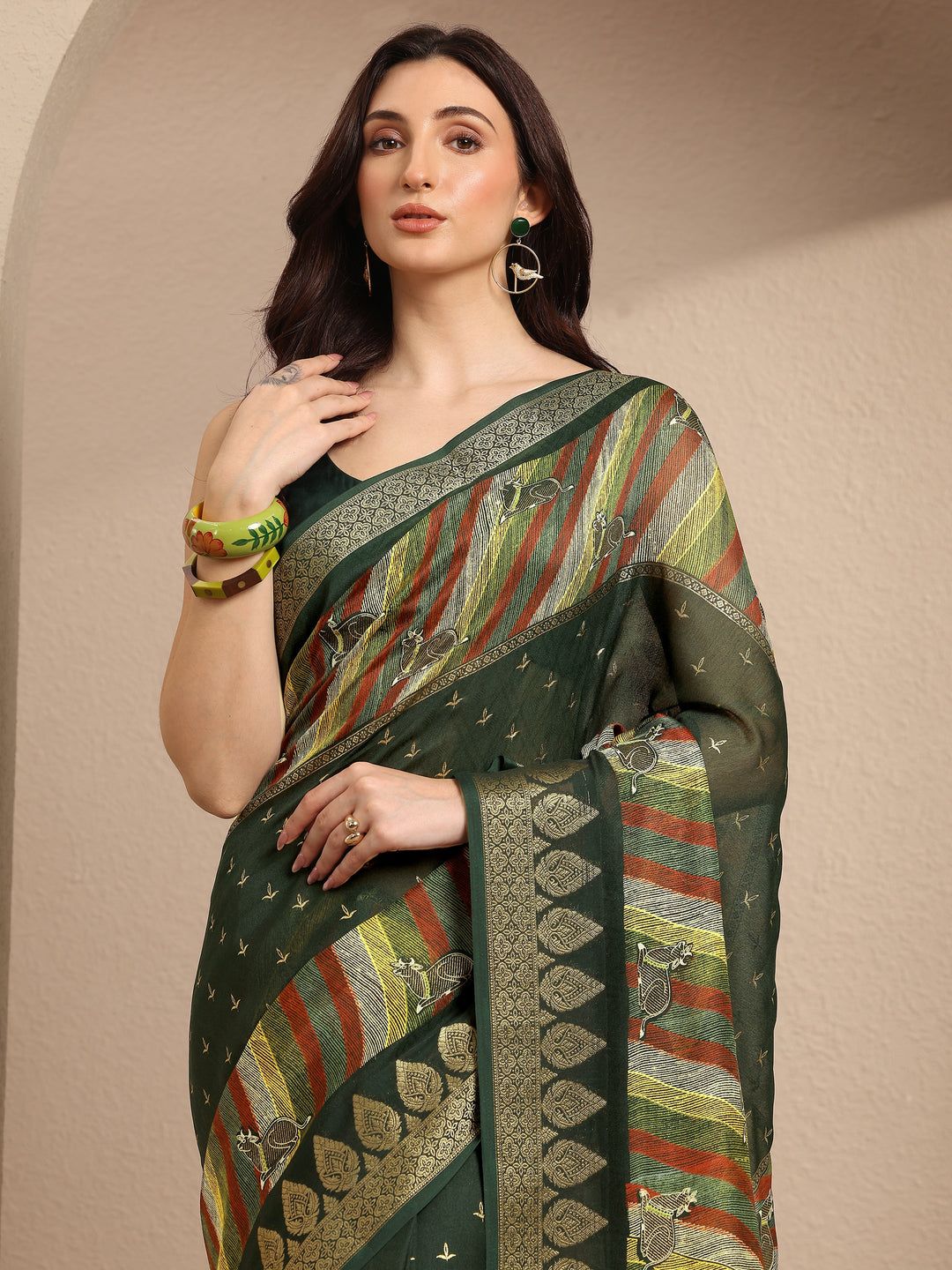 Green Printed Silk Blend Saree With Unstitched Blouse Piece