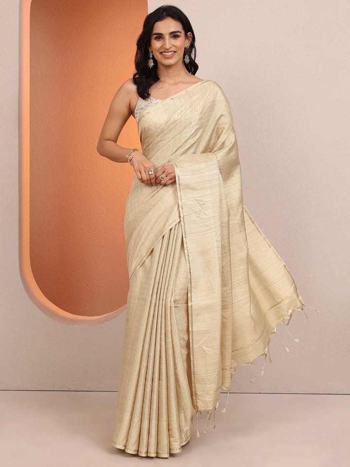 Gold Embellished Silk Blend Saree With Unstitched Blouse Piece