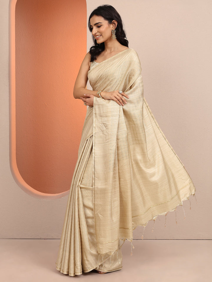 Gold Embellished Silk Blend Saree With Unstitched Blouse Piece