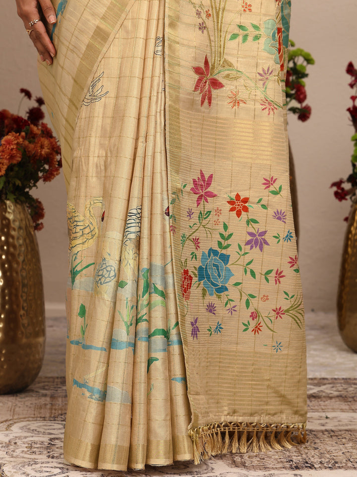 Gold Embroidered Silk Blend Saree With Unstitched Blouse Piece