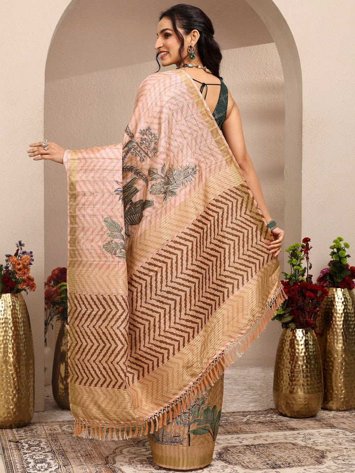 Peach Embroidered Silk Blend Saree With Unstitched Blouse Piece