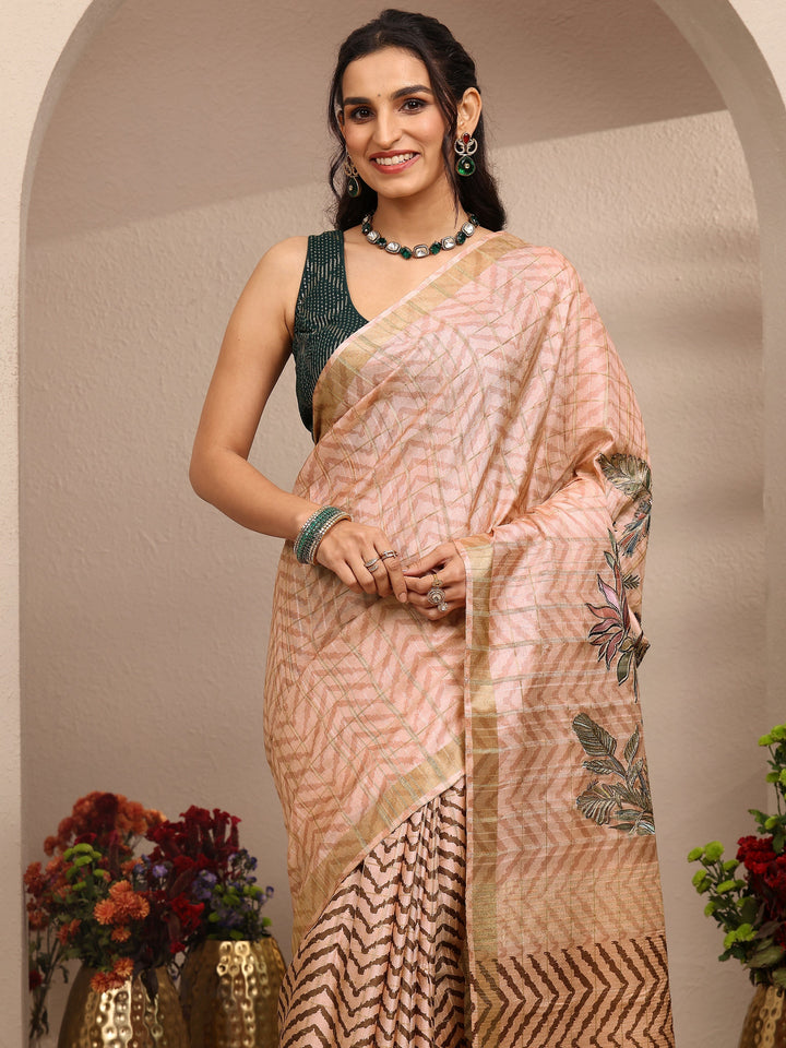 Peach Embroidered Silk Blend Saree With Unstitched Blouse Piece