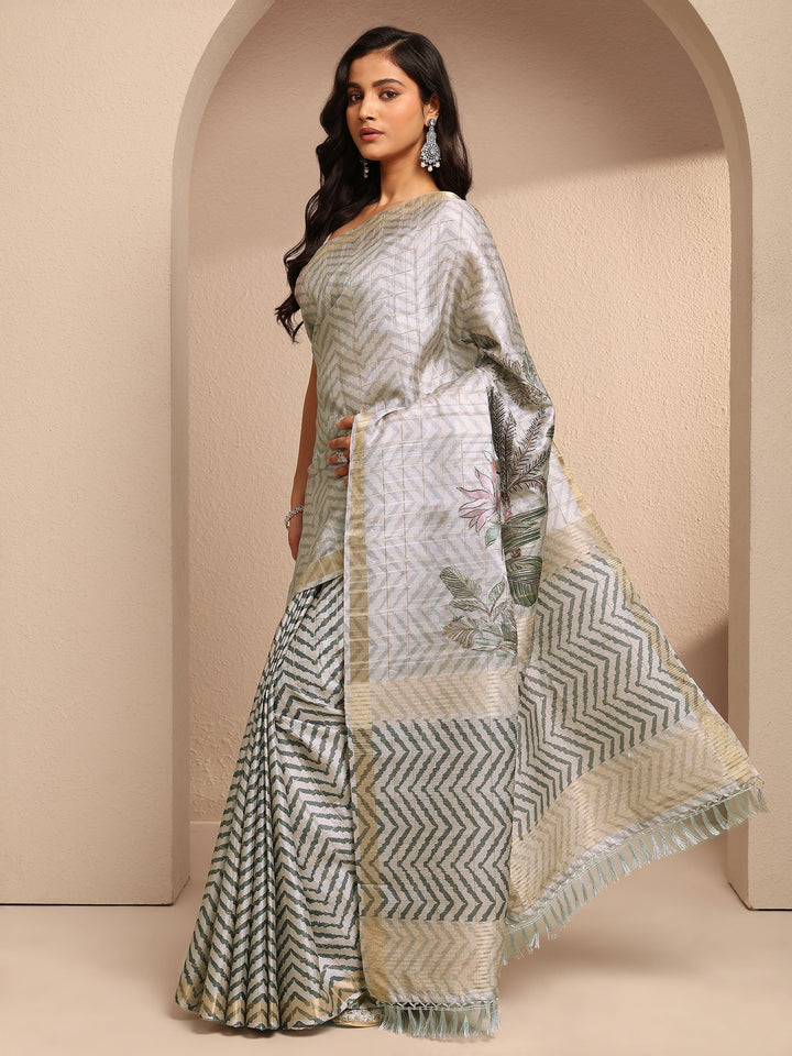 Grey Embroidered Silk Blend Saree With Unstitched Blouse Piece
