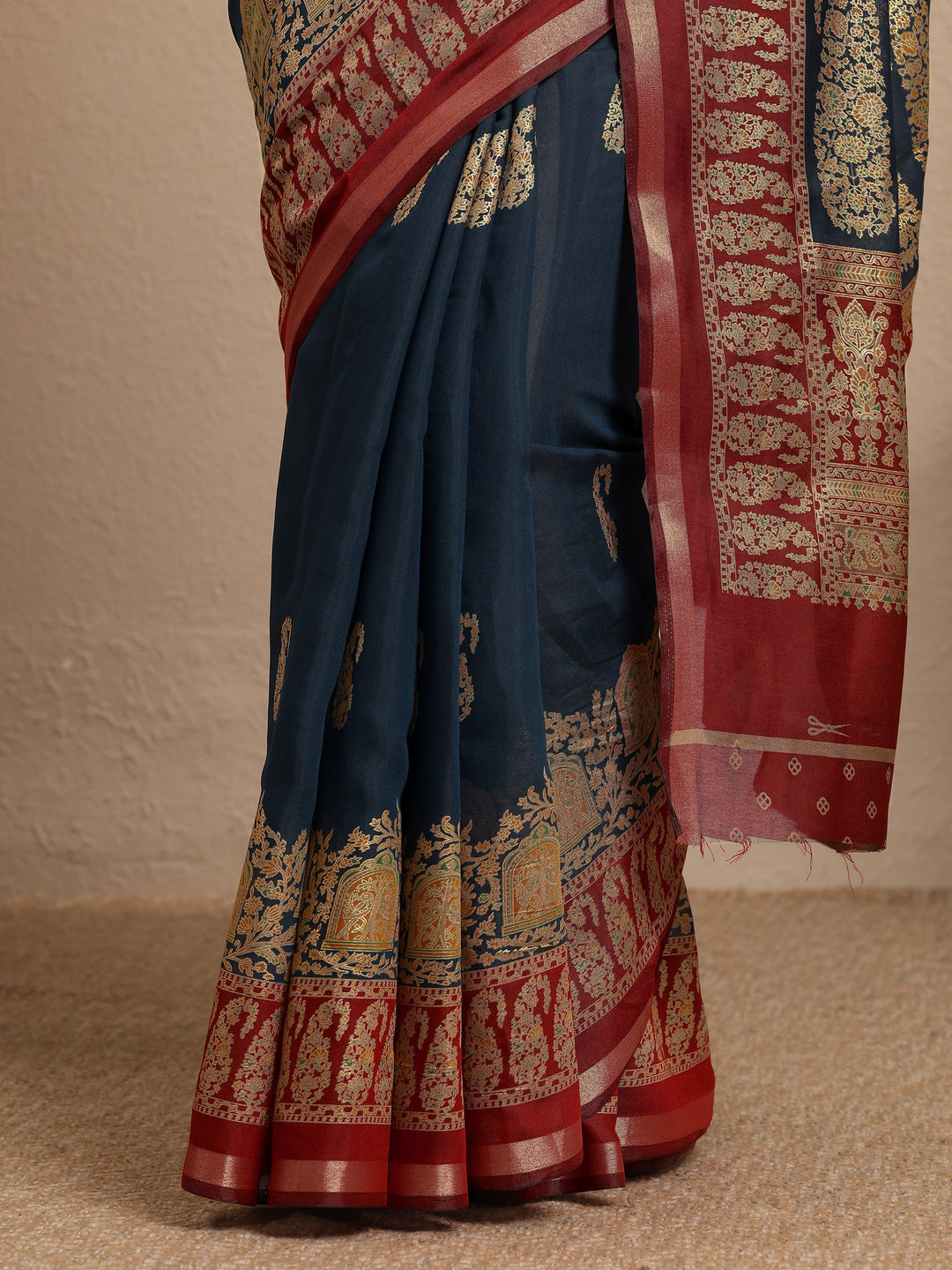 Blue Paisley Woven Design Banarsi Silk Blend Saree With Unstitched Blouse Piece