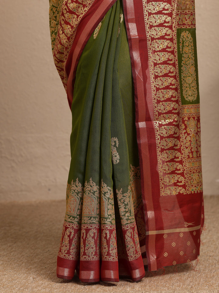 Green Paisley Woven Design Banarsi Silk Blend Saree With Unstitched Blouse Piece