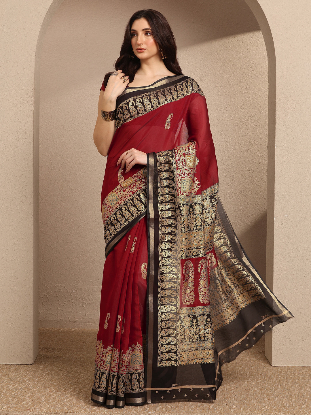 Red Paisley Woven Design Banarsi Silk Blend Saree With Unstitched Blouse Piece
