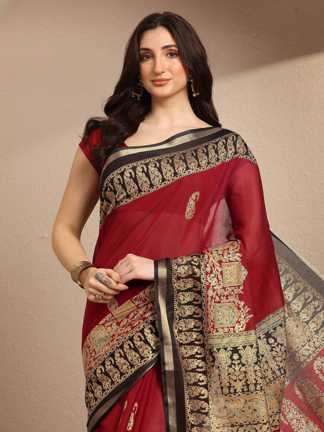 Red Paisley Woven Design Banarsi Silk Blend Saree With Unstitched Blouse Piece