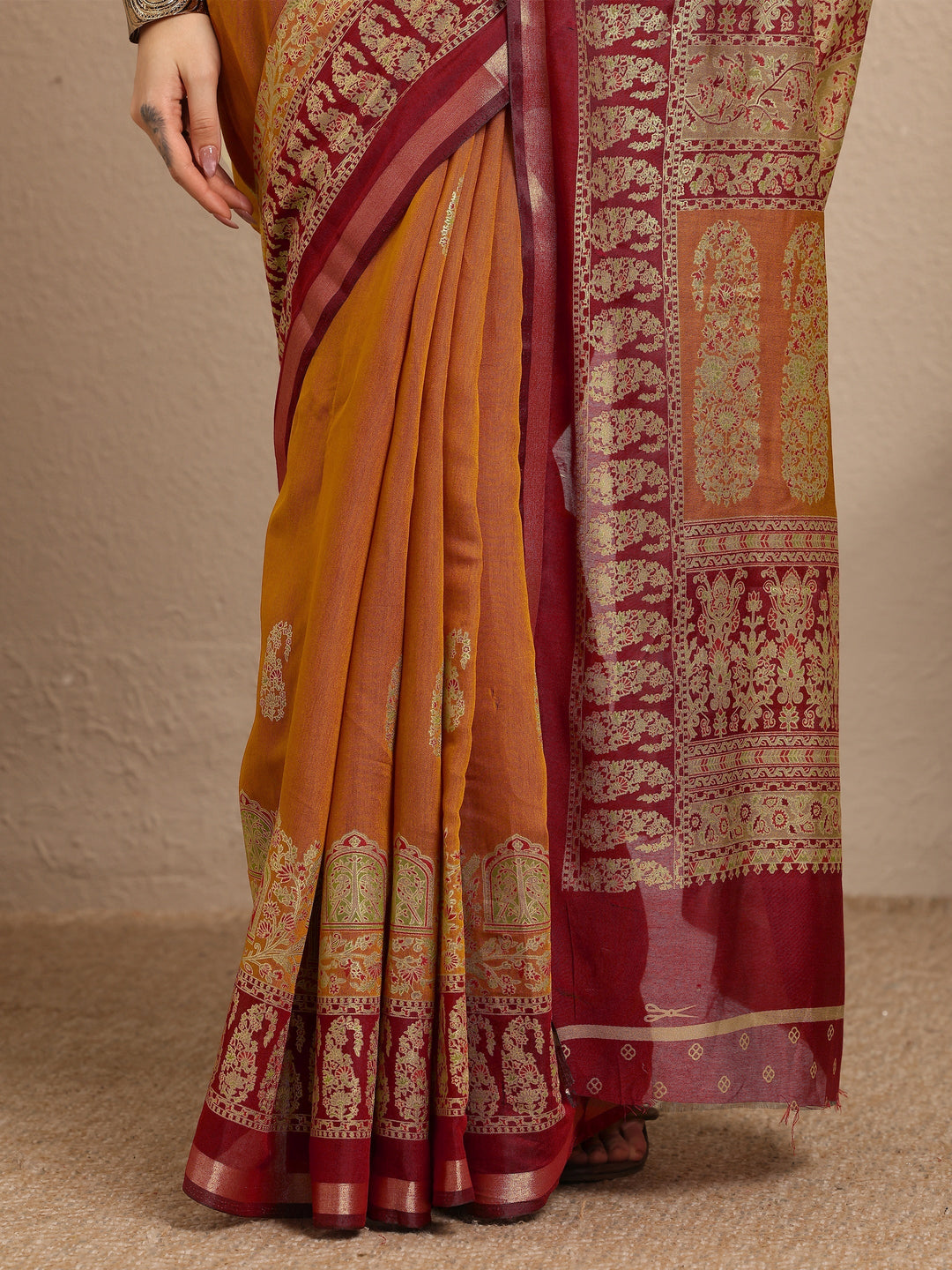 Mustard Paisley Woven Design Banarsi Silk Blend Saree With Unstitched Blouse Piece