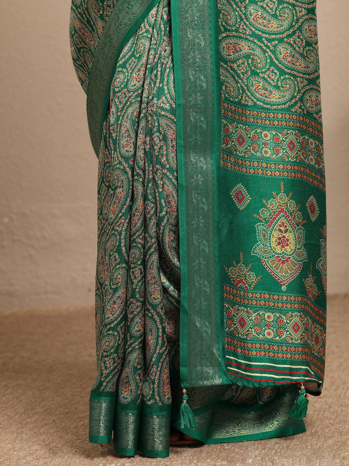 Green Paisley Printed Silk Blend Saree With Unstitched Blouse Piece