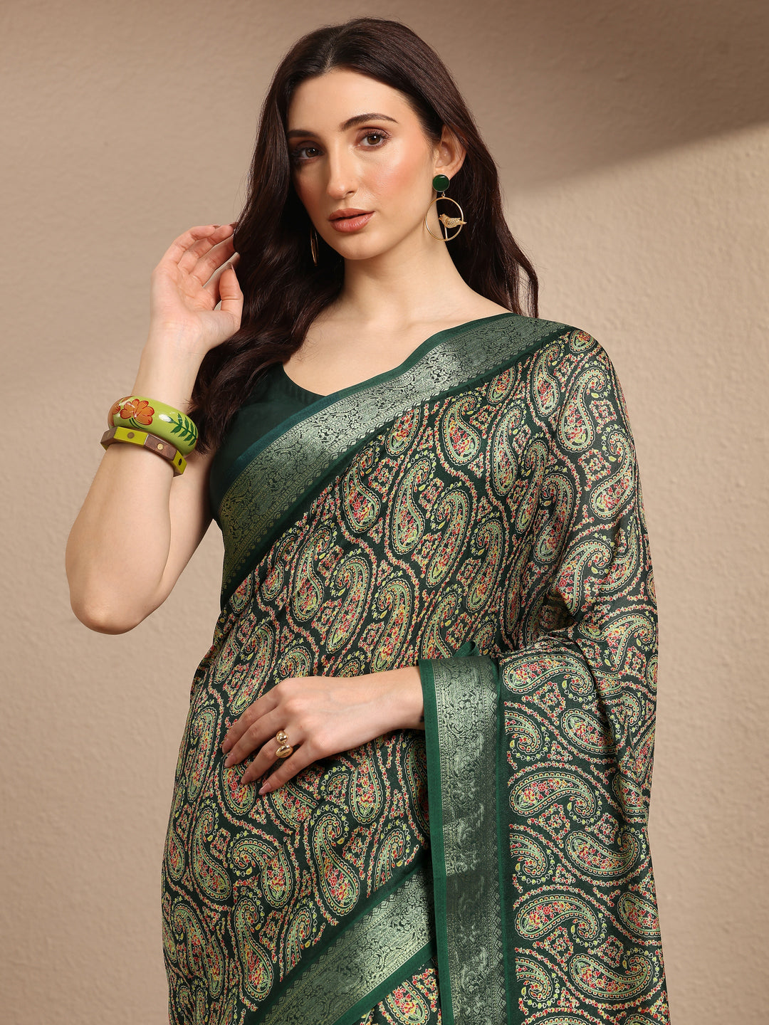 Green Paisley Printed Silk Blend Saree With Unstitched Blouse Piece