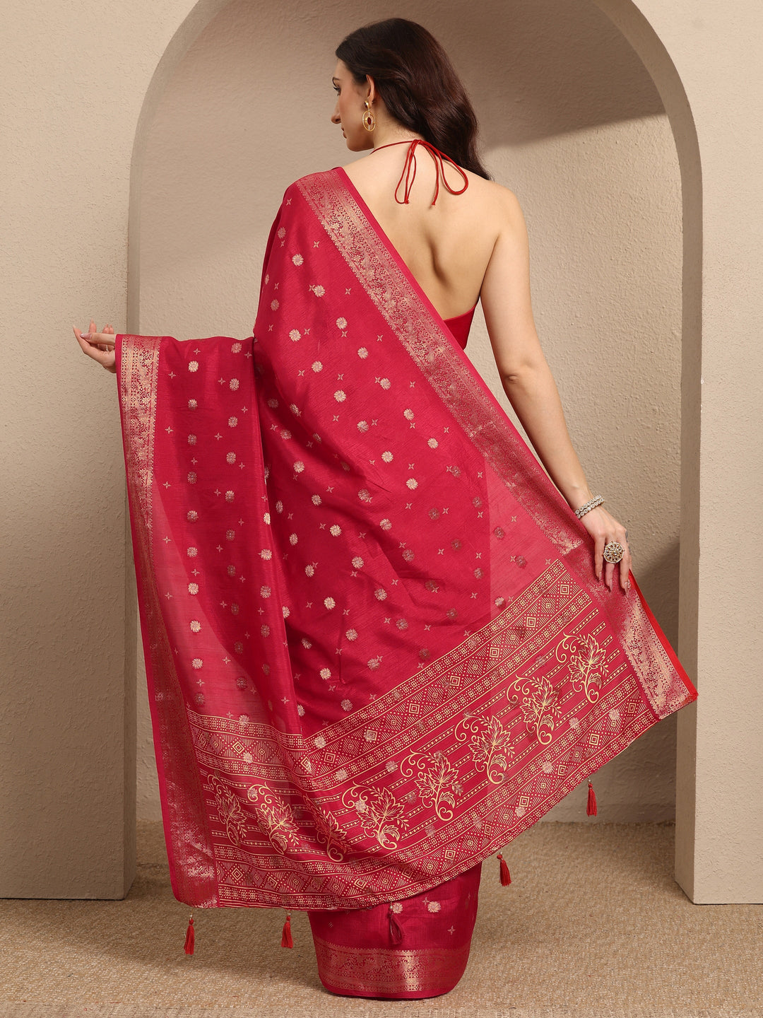 Red Woven Design Banarsi Silk Blend Saree With Unstitched Blouse Piece