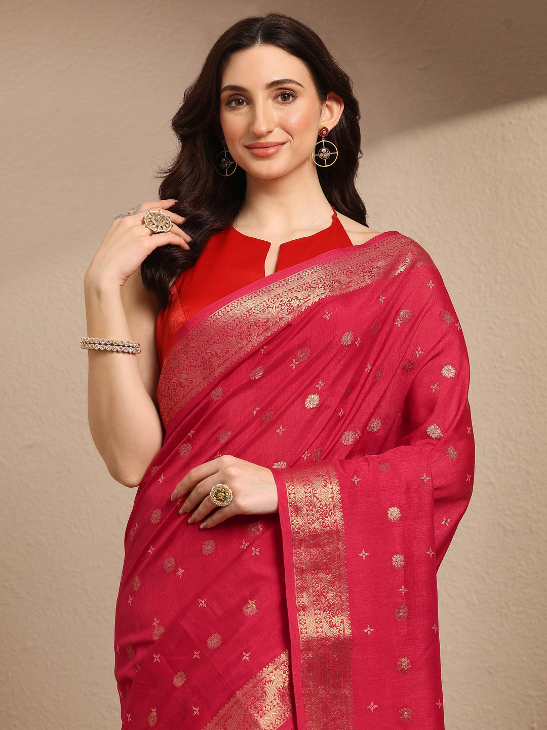 Red Woven Design Banarsi Silk Blend Saree With Unstitched Blouse Piece