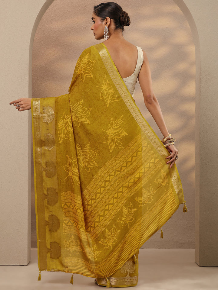 Mustard Embellished Silk Blend Saree With Unstitched Blouse Piece