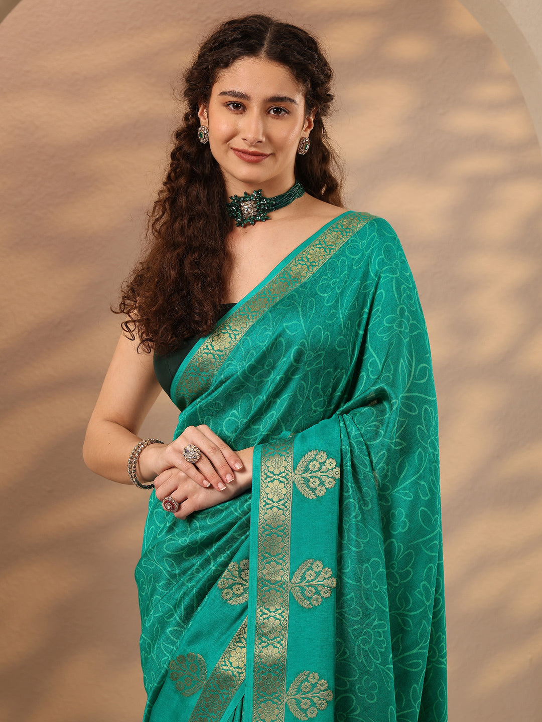 Green Printed Silk Blend Saree With Unstitched Blouse Piece