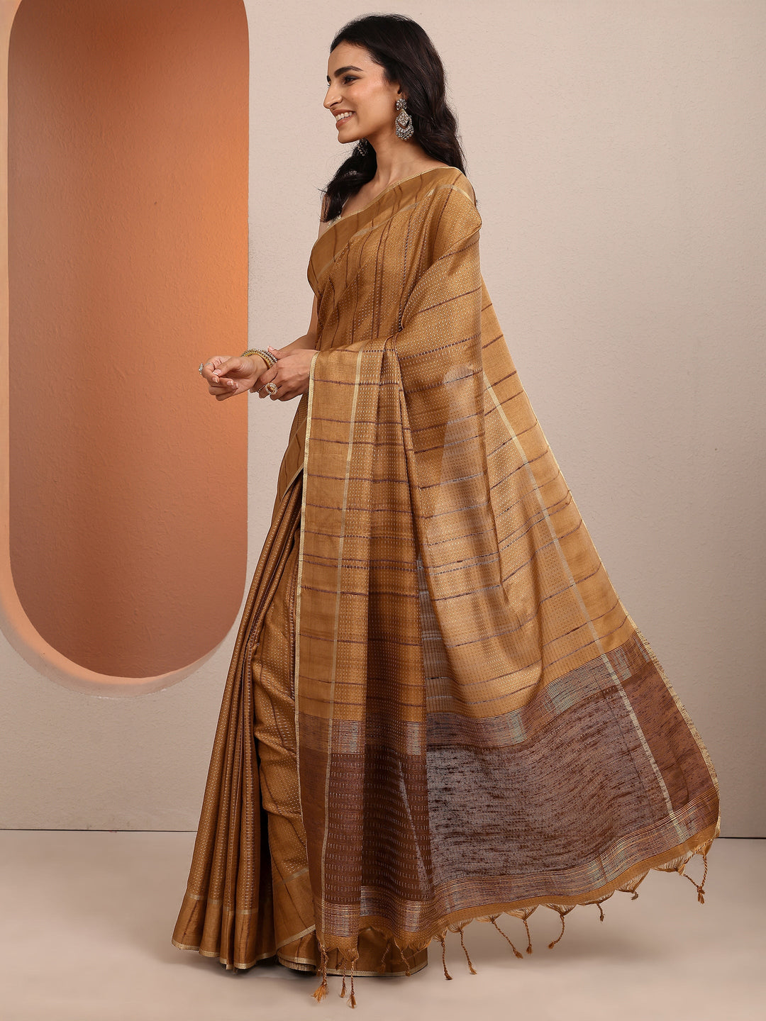 Brown Embellished Silk Blend Saree With Unstitched Blouse Piece