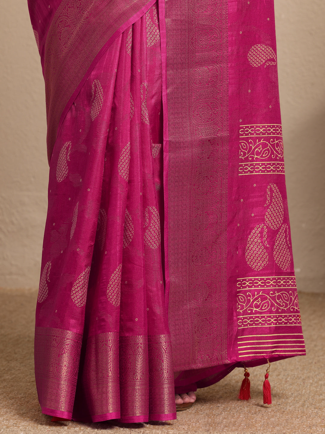 Pink Paisley Woven Design Silk Blend Saree With Unstitched Blouse Piece