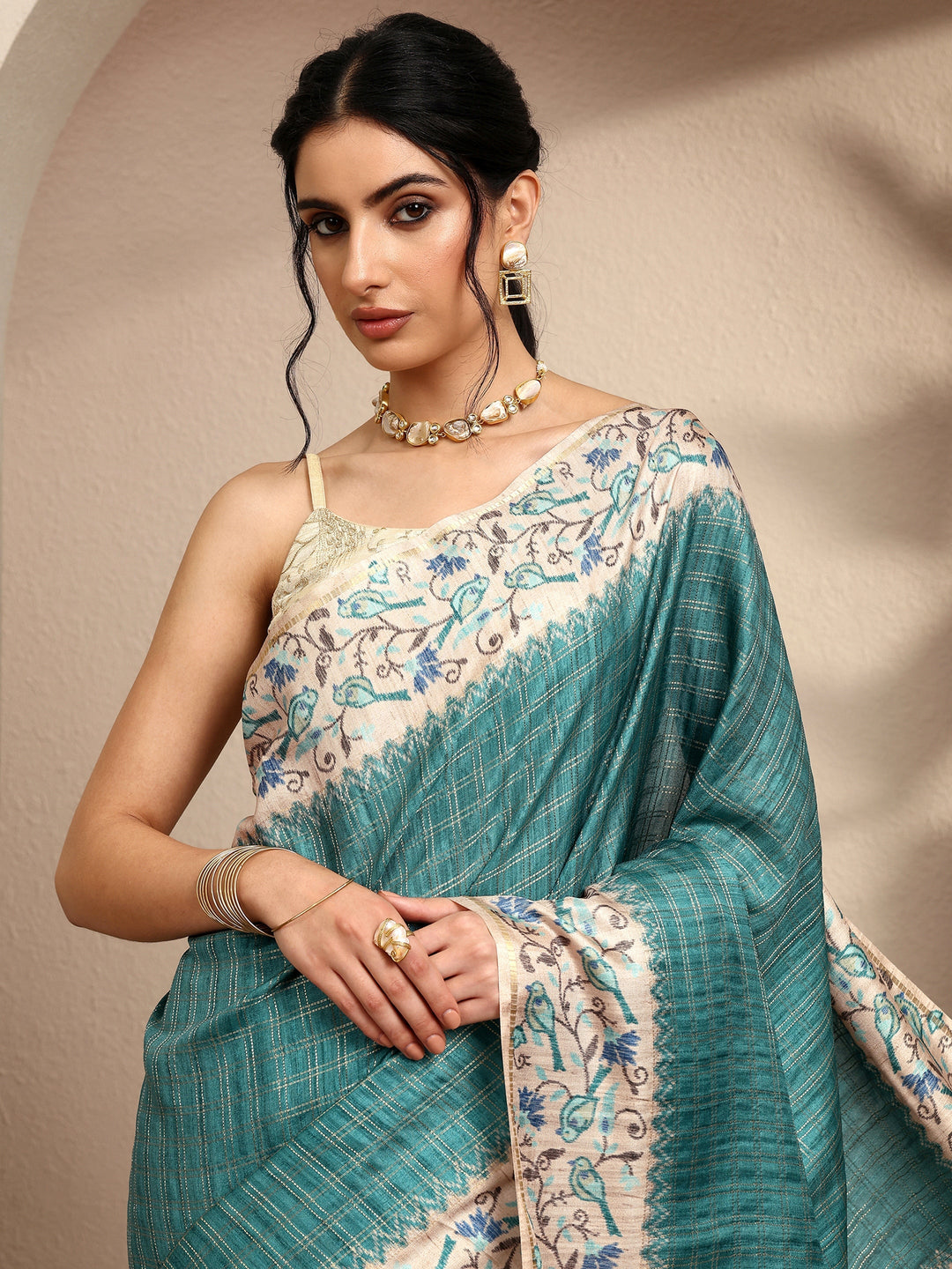Blue Woven Design Banarsi Silk Blend Saree With Unstitched Blouse Piece