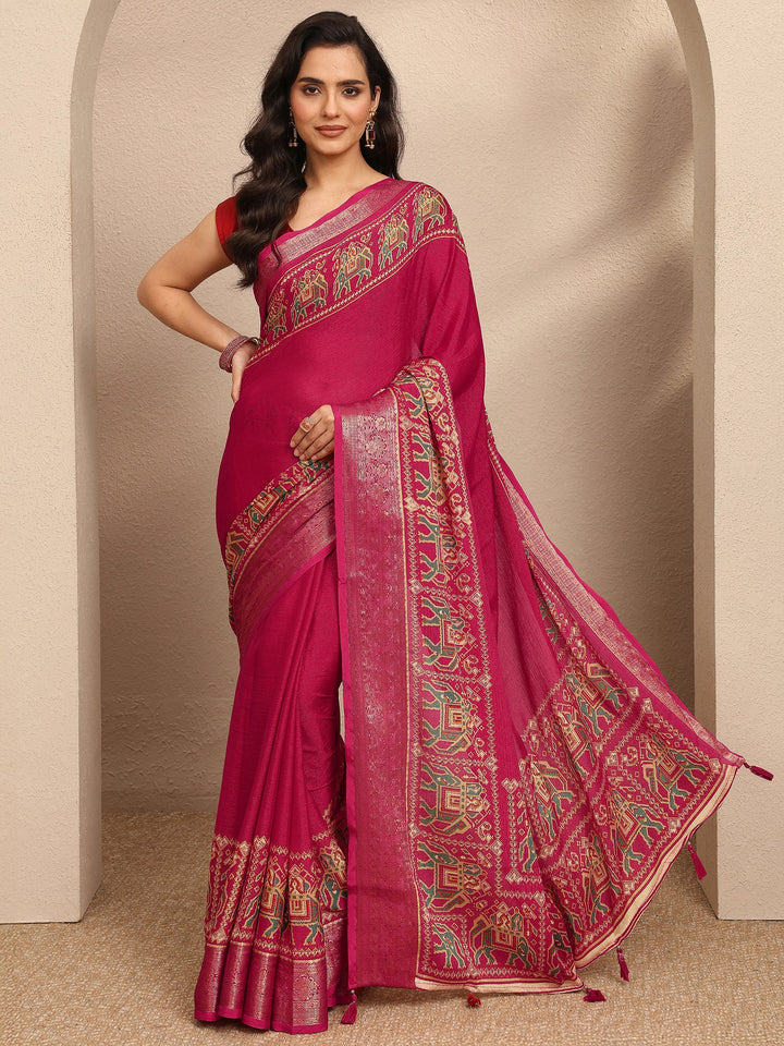 Pink Solid Georgette Saree With Unstitched Blouse Piece