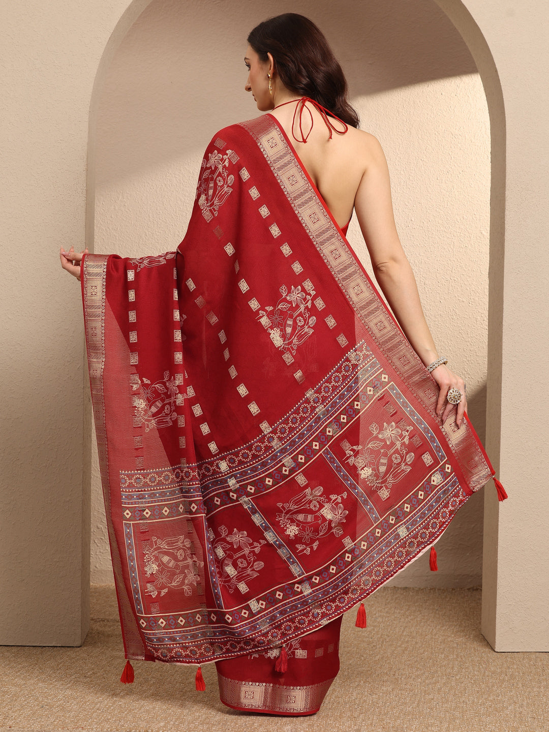 Red Printed Georgette Saree With Unstitched Blouse Piece