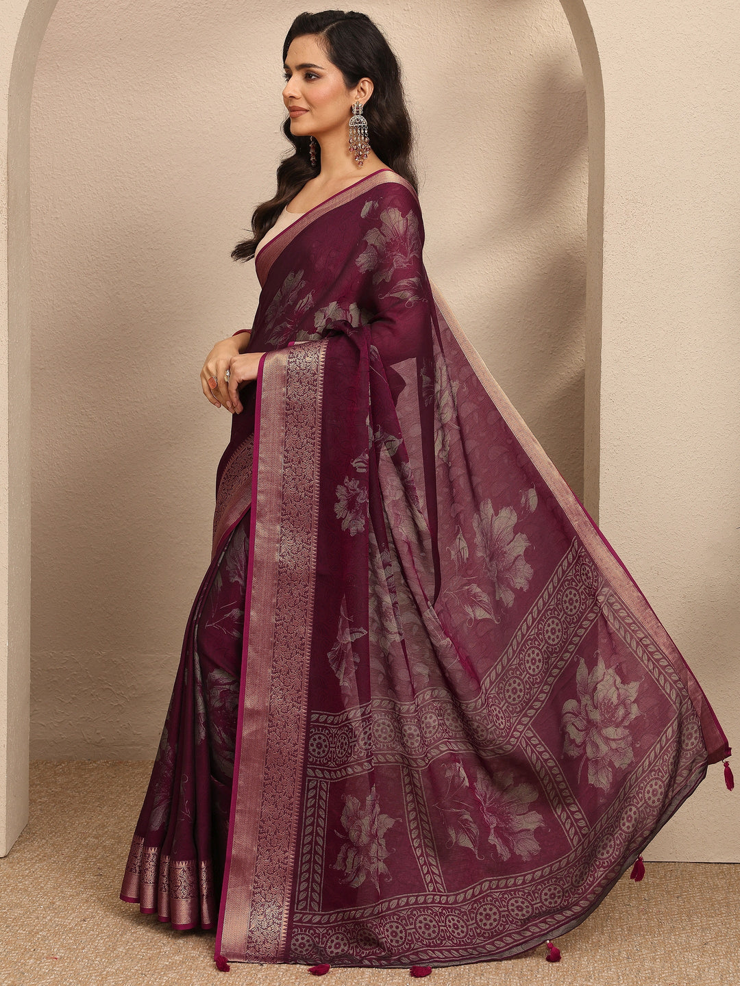 Maroon Printed Georgette Saree With Unstitched Blouse Piece
