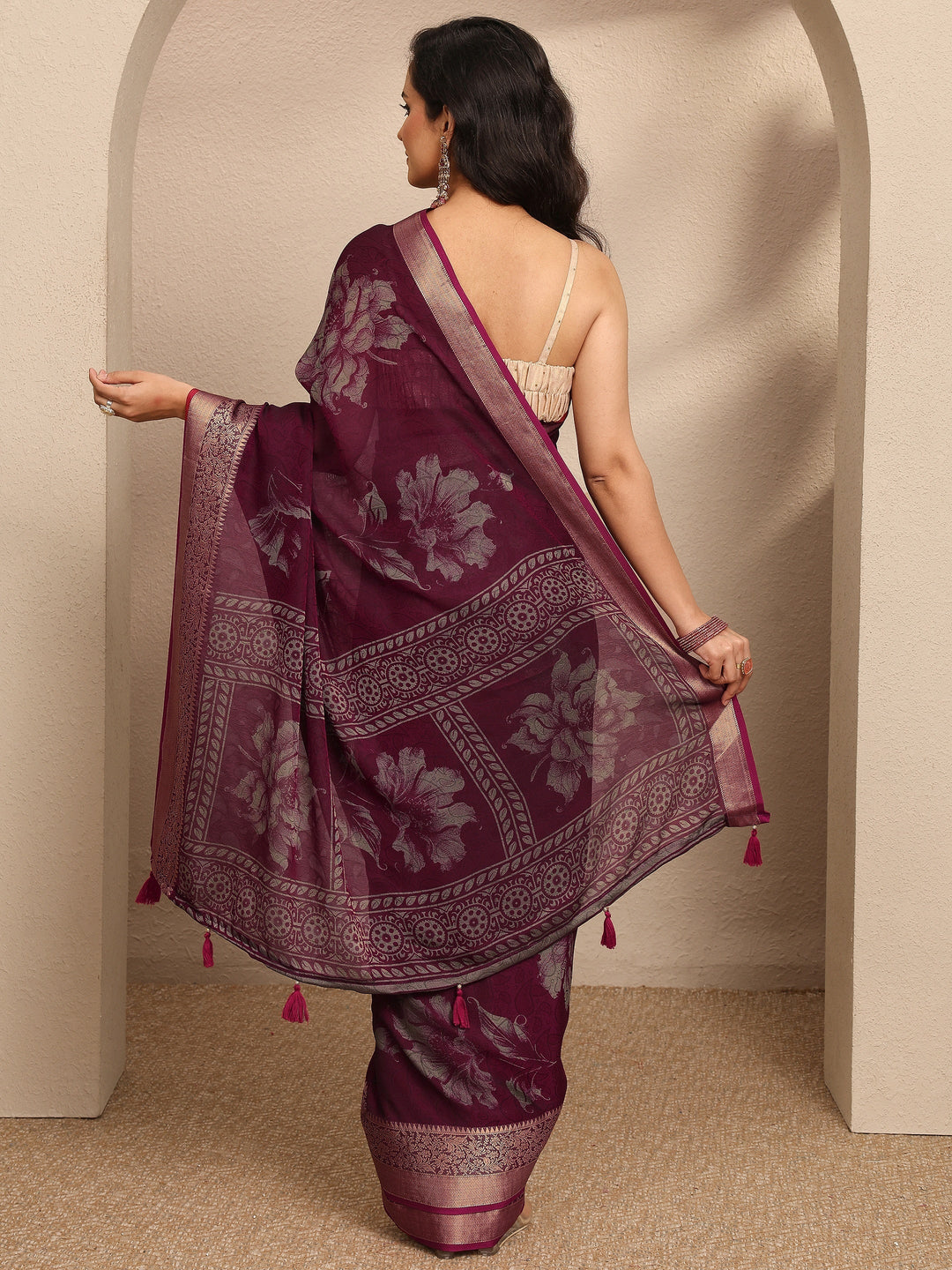 Maroon Printed Georgette Saree With Unstitched Blouse Piece