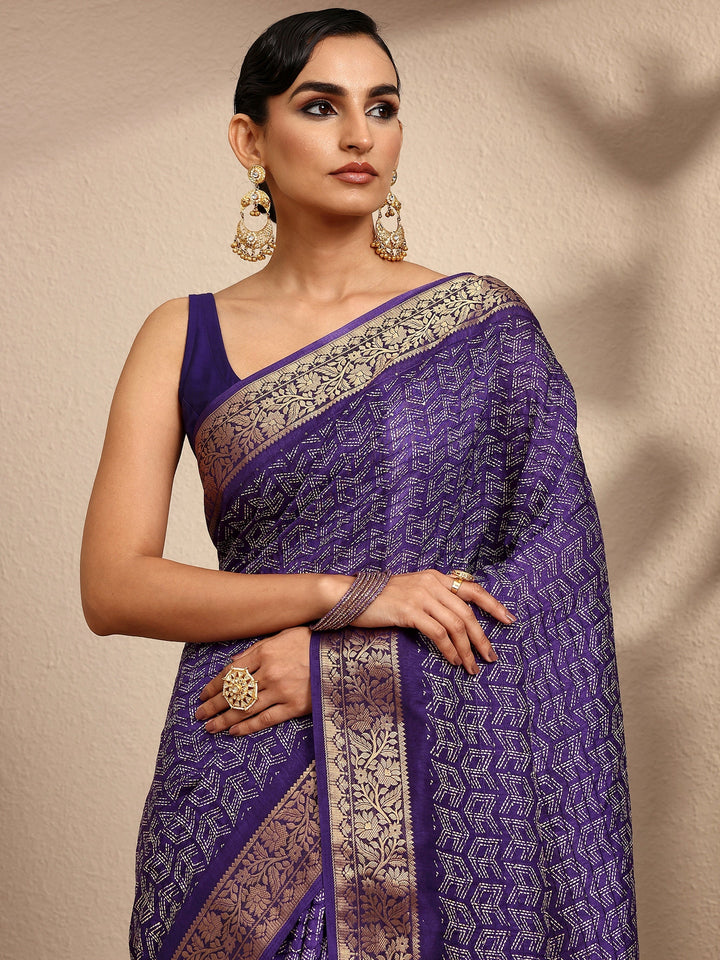Purple Geometric Printed Silk Blend Saree With Unstitched Blouse Piece