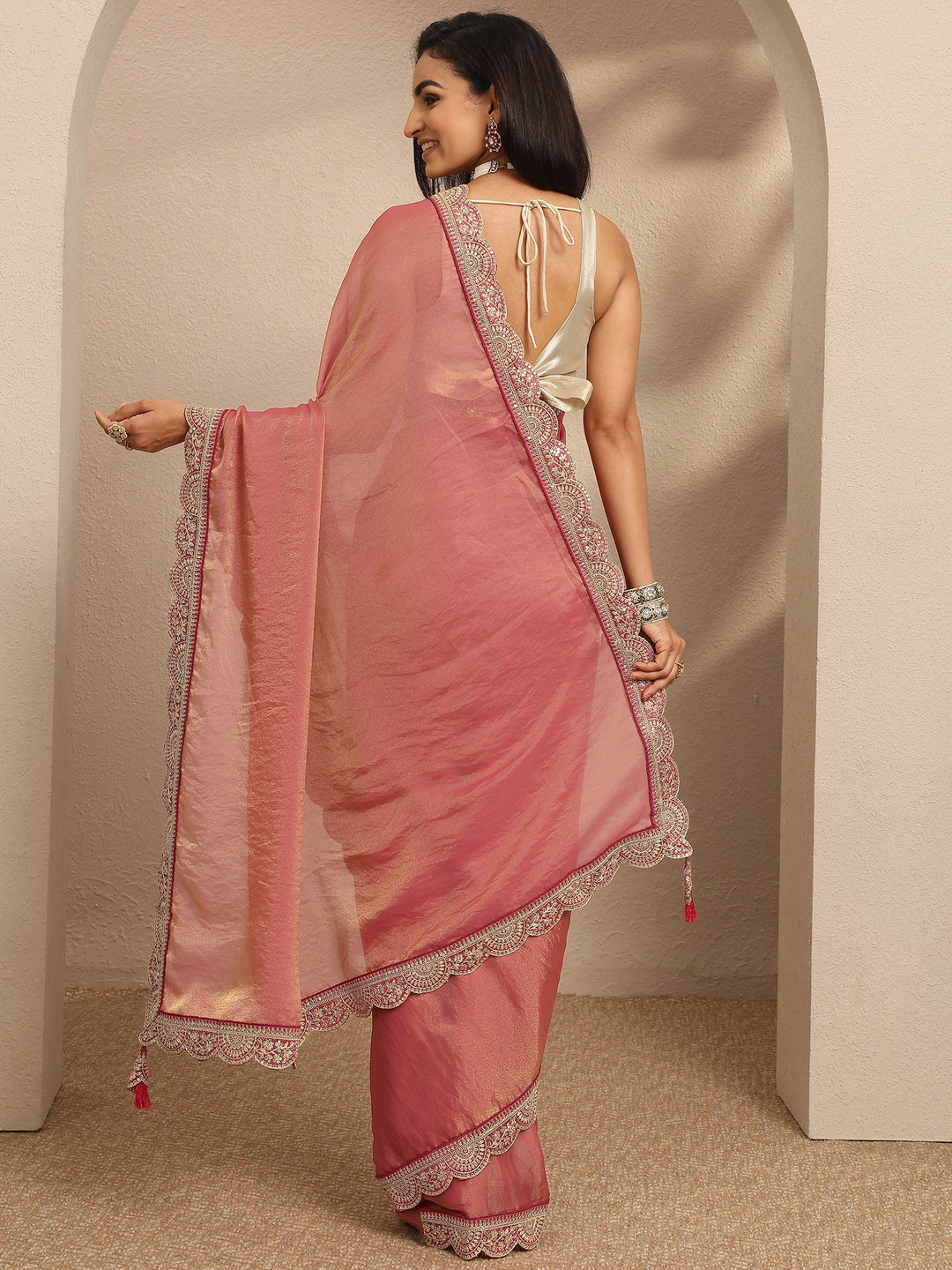 Pink Solid Organza Saree With Unstitched Blouse Piece