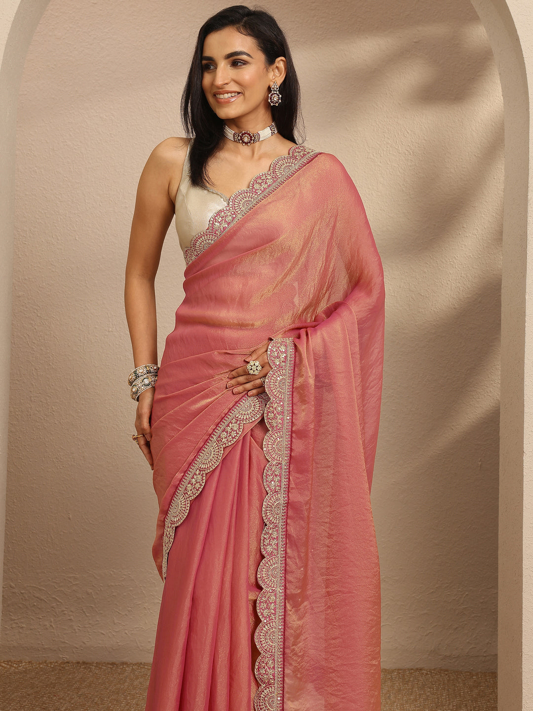 Pink Solid Organza Saree With Unstitched Blouse Piece