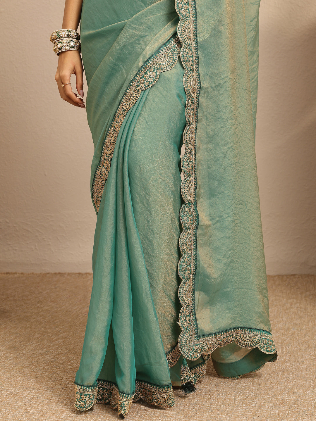 Blue Solid Organza Saree With Unstitched Blouse Piece