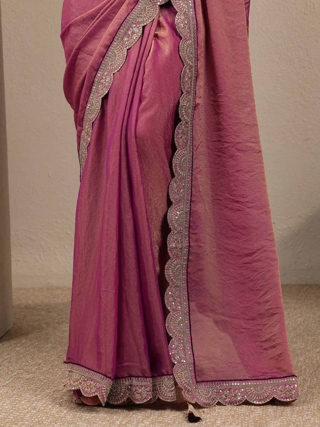 Mauve Solid Organza Saree With Unstitched Blouse Piece