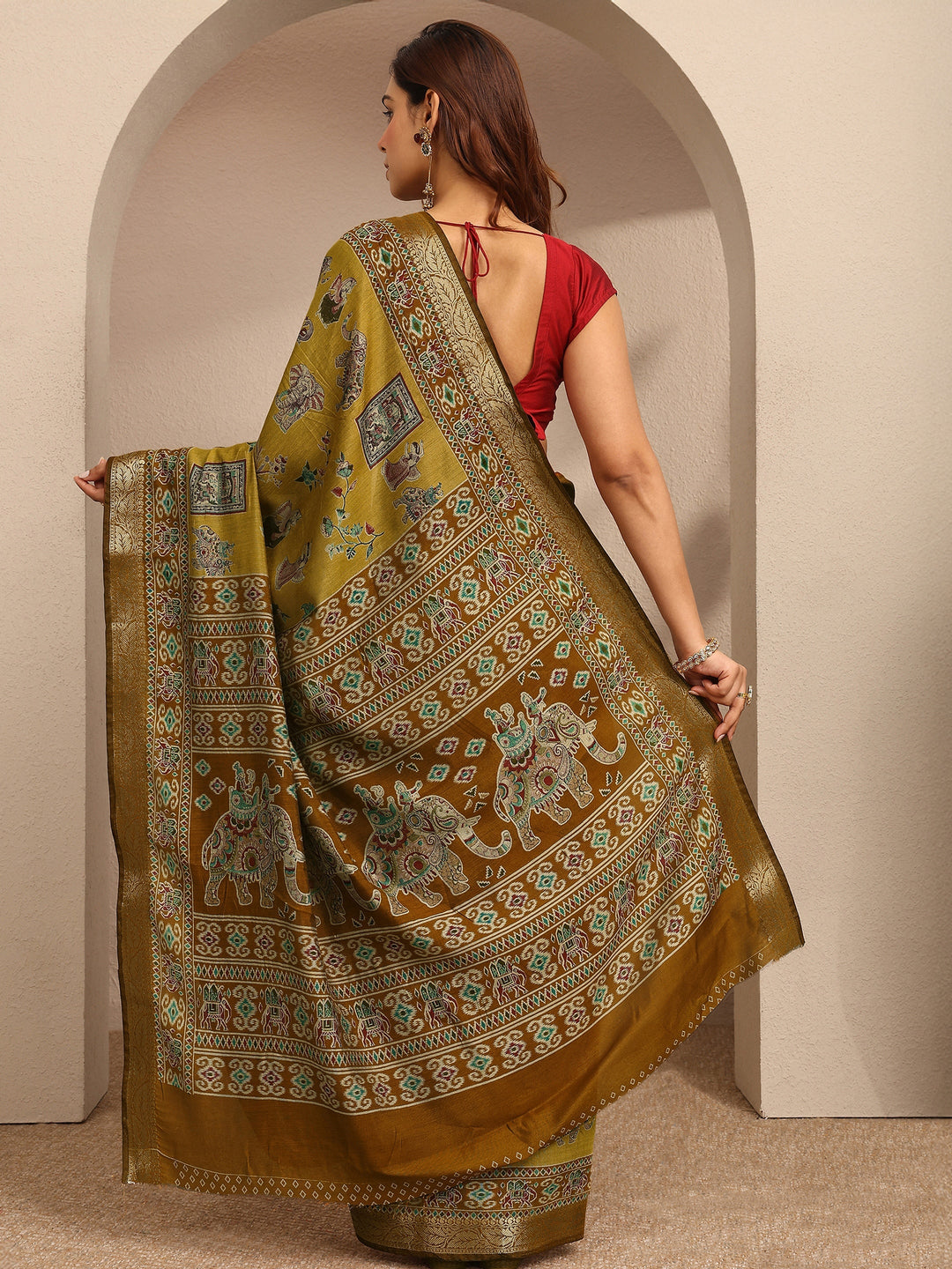 Mustard Tribal Printed Silk Blend Saree With Unstitched Blouse Piece
