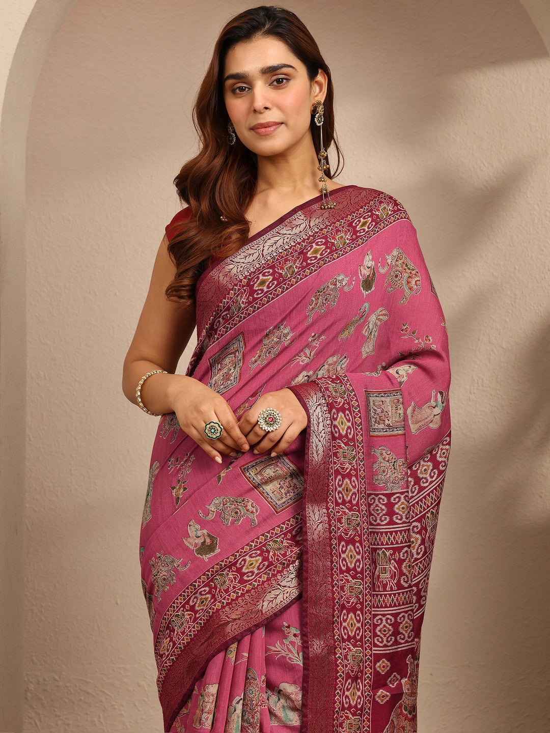 Pink Tribal Printed Silk Blend Saree With Unstitched Blouse Piece