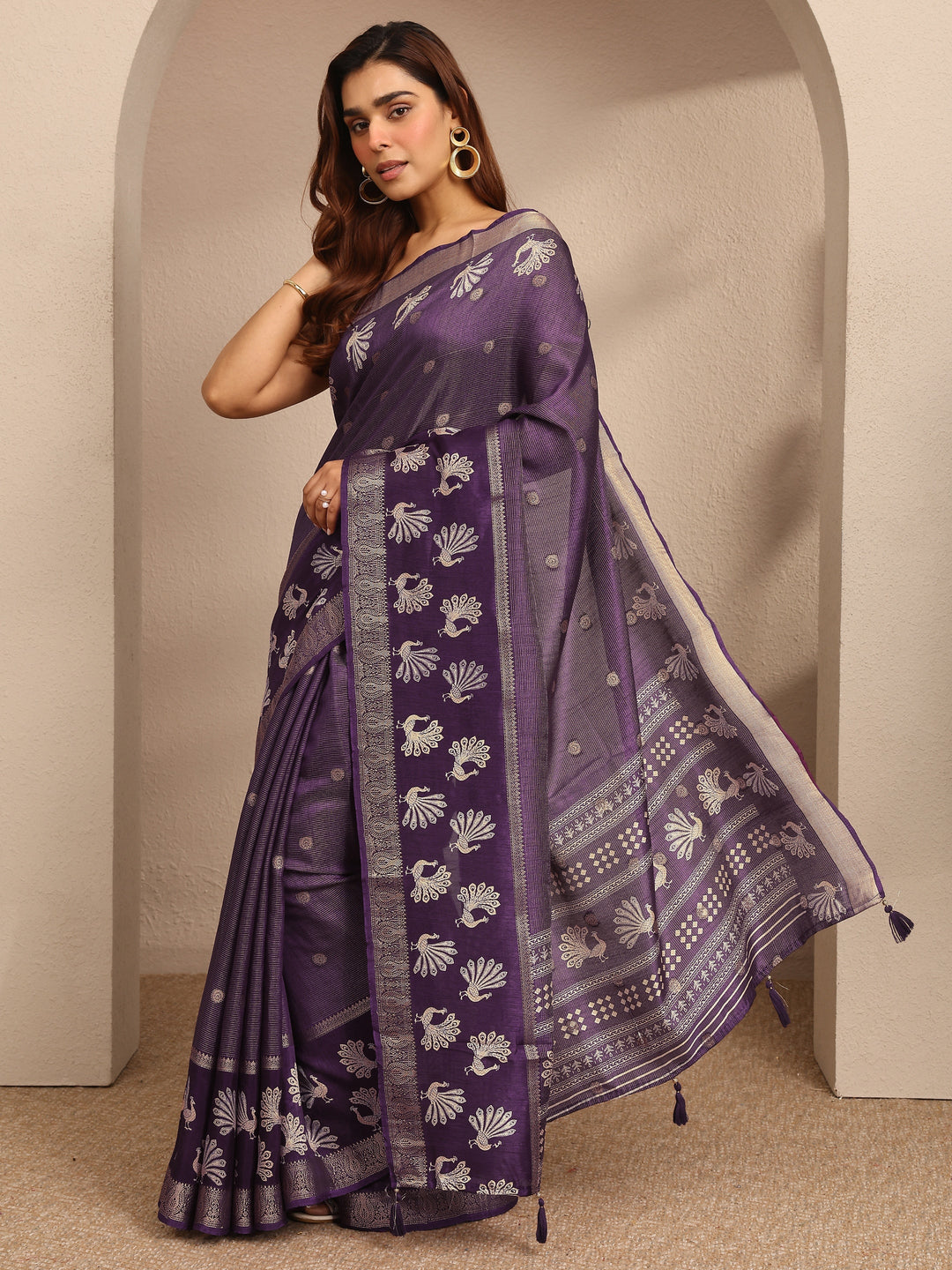Purple Woven Design Banarsi Silk Blend Saree With Unstitched Blouse Piece