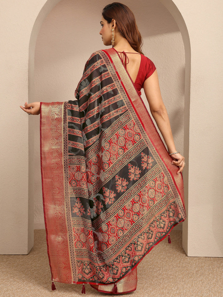 Black Printed Silk Blend Saree With Unstitched Blouse Piece