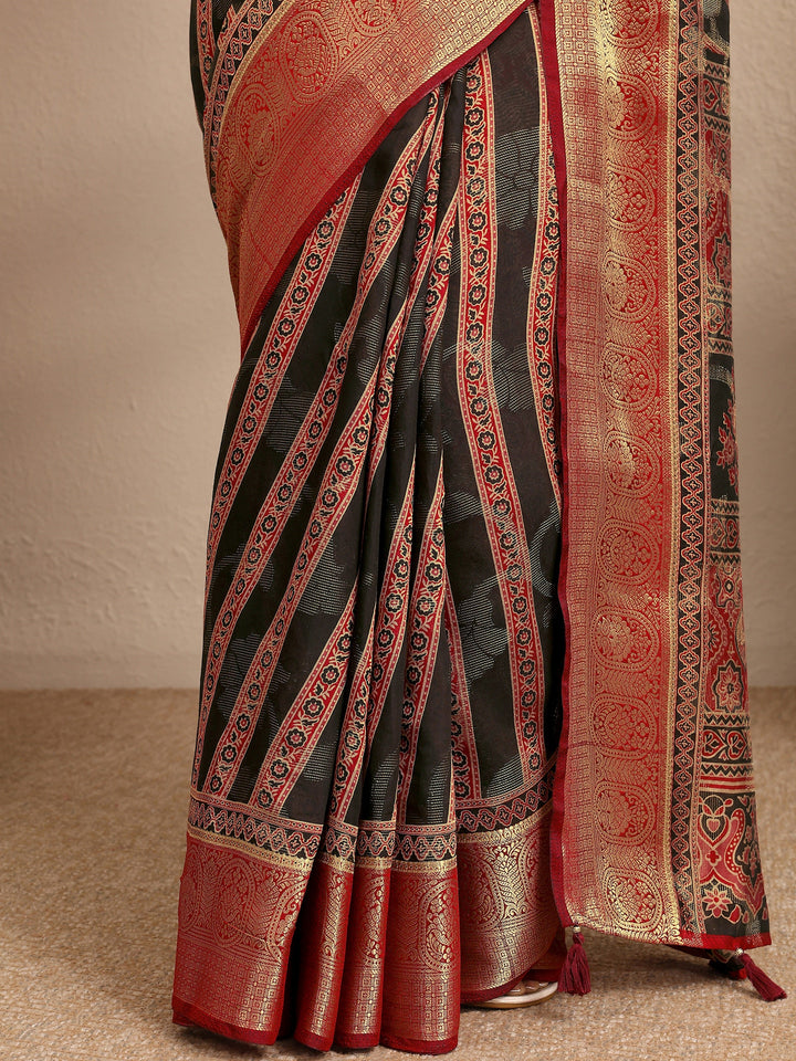 Black Printed Silk Blend Saree With Unstitched Blouse Piece
