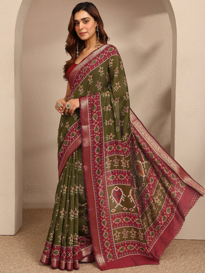 Green Printed Silk Blend Saree With Unstitched Blouse Piece