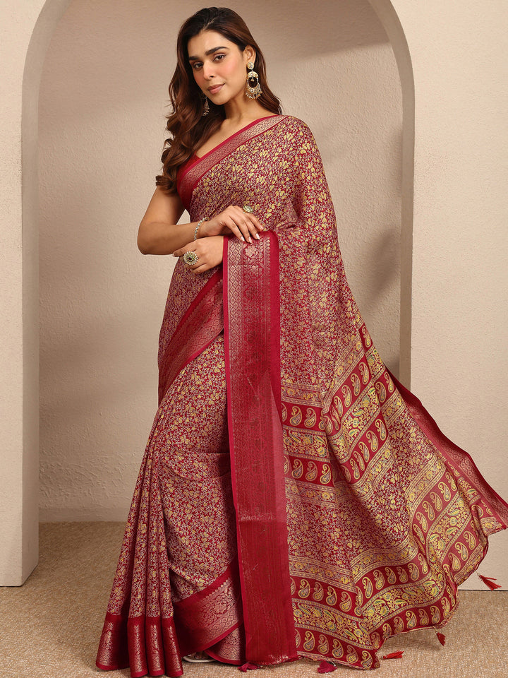 Red Printed Silk Blend Saree With Unstitched Blouse Piece