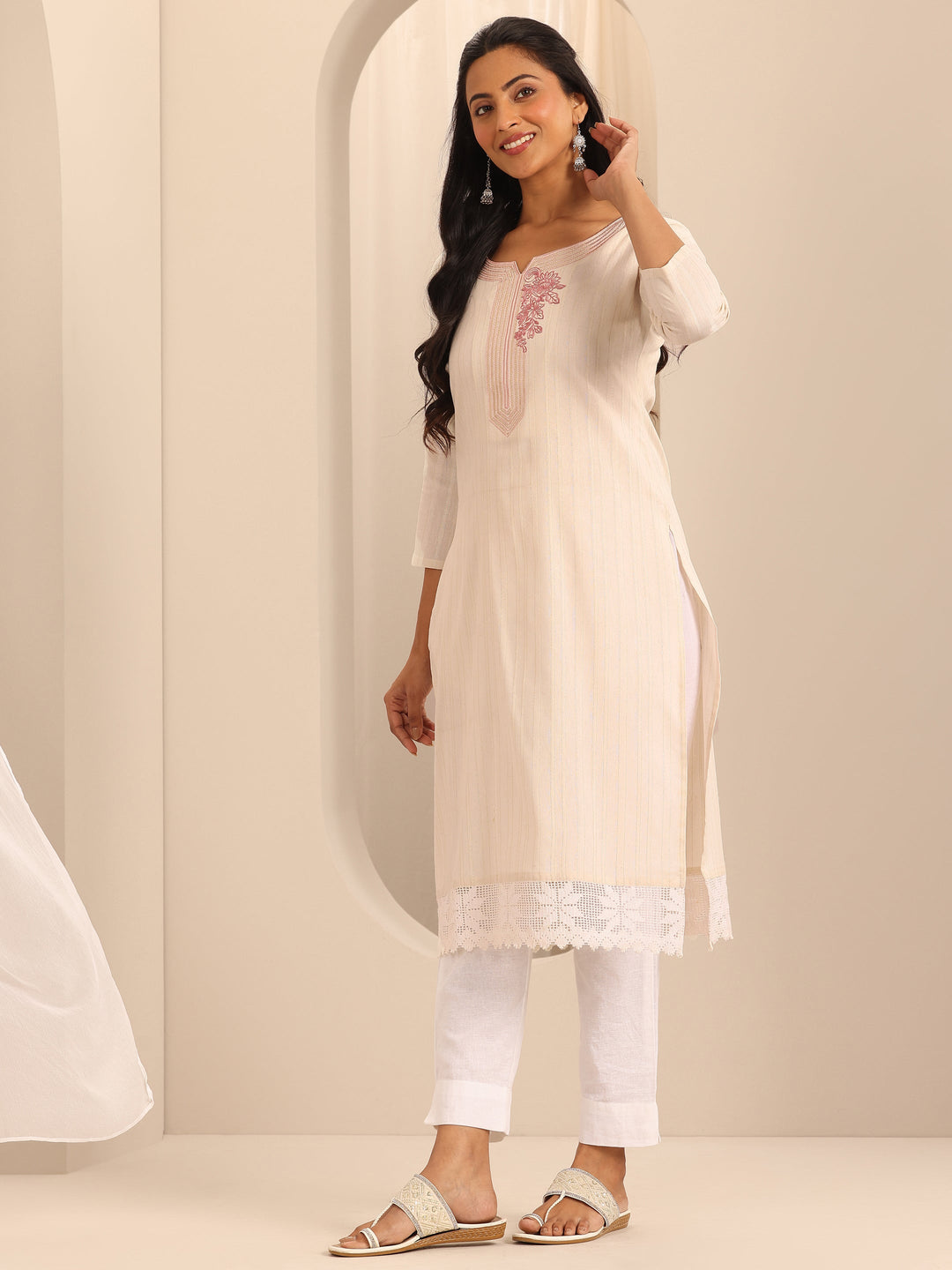 Off White Yoke Design Cotton Blend Straight Kurta