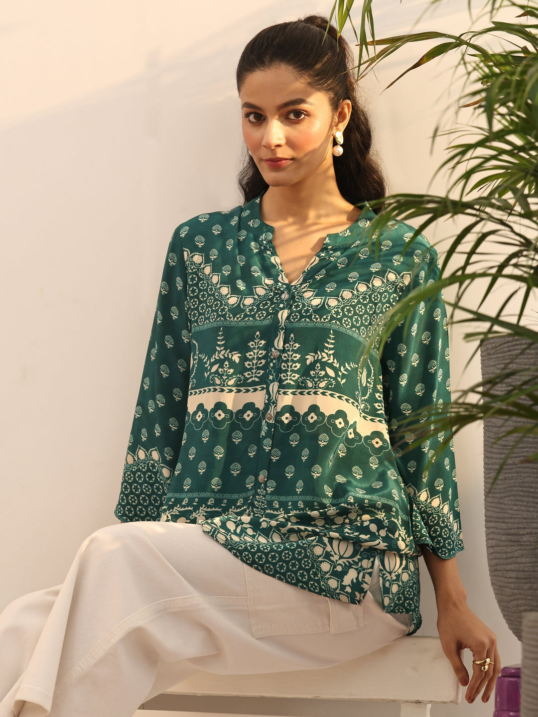 Green Printed Crepe Straight Short Kurti