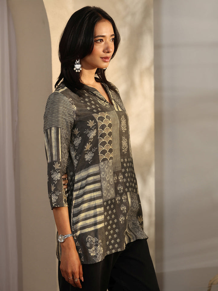Grey Printed Muslin Straight Short Kurti
