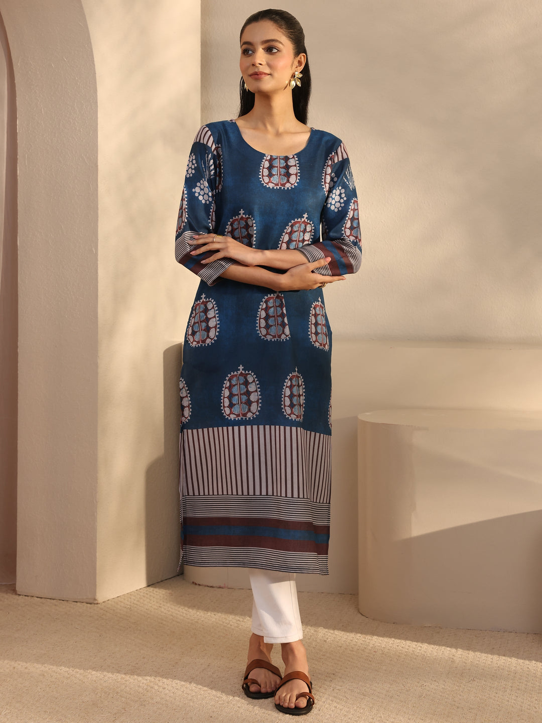 Blue Printed Cotton Blend Straight Kurta