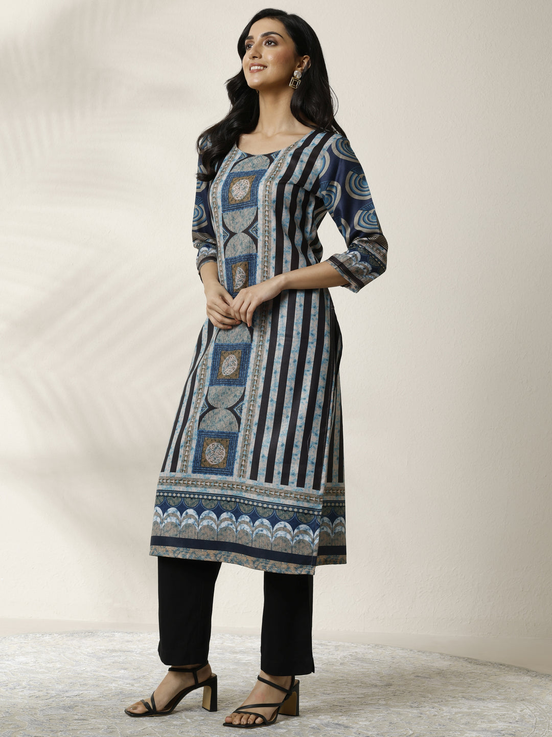 Blue Printed Cotton Blend Straight Kurta