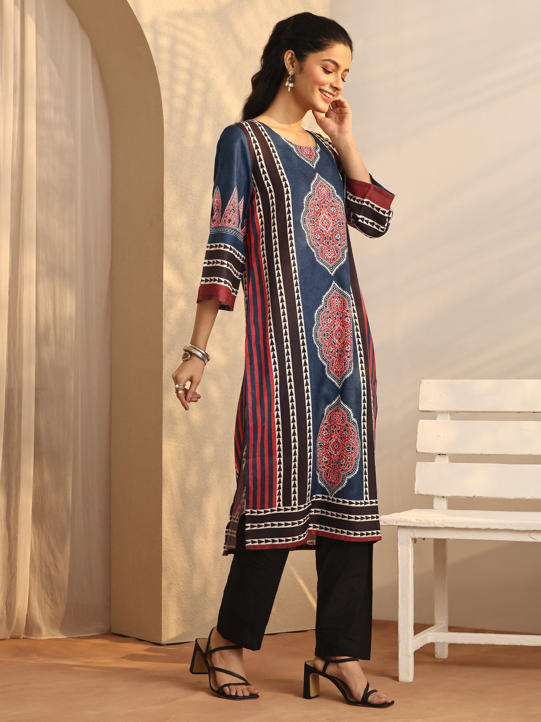 Blue Printed Cotton Blend Straight Kurta