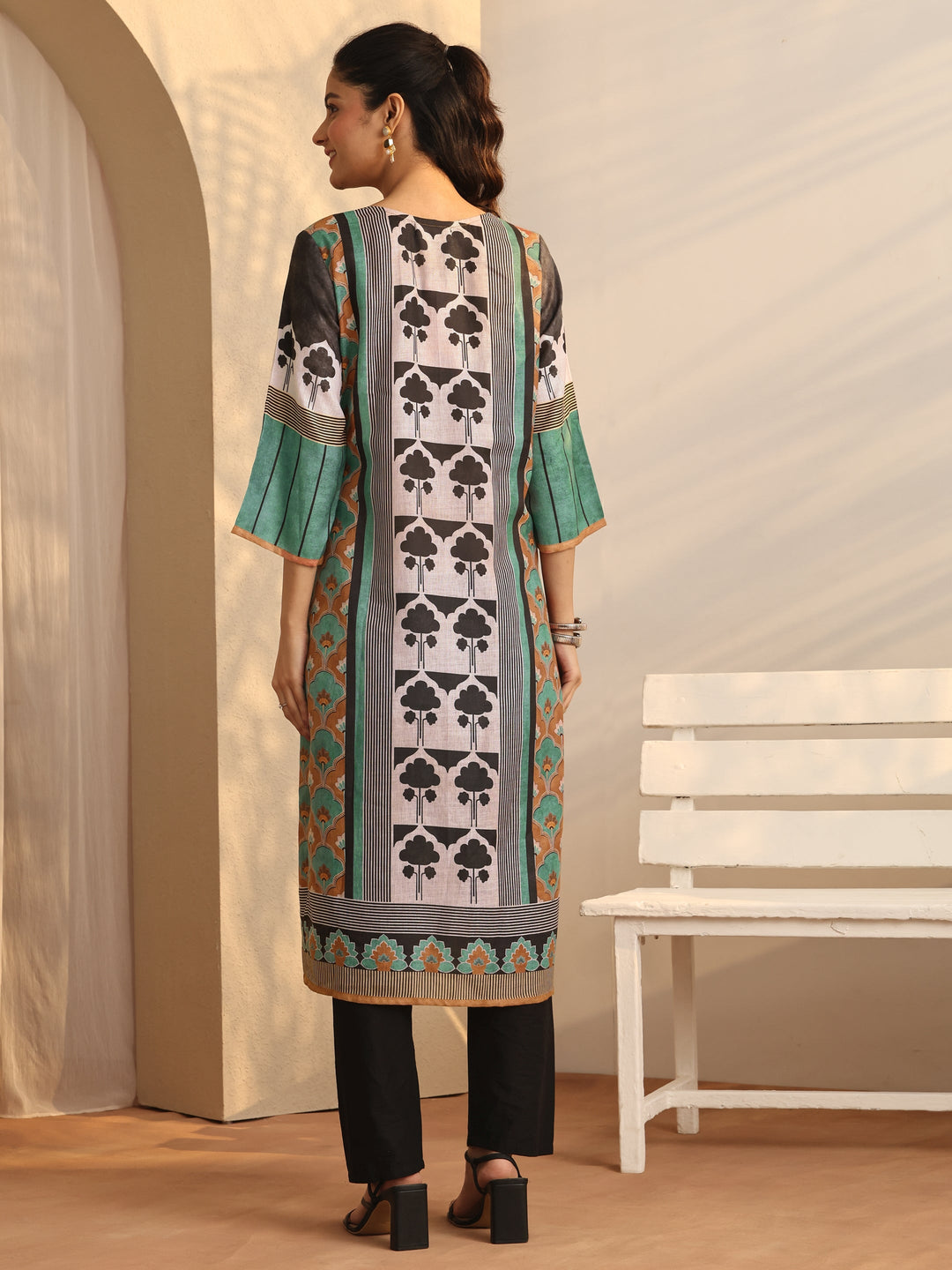 Multi Printed Cotton Blend Straight Kurta