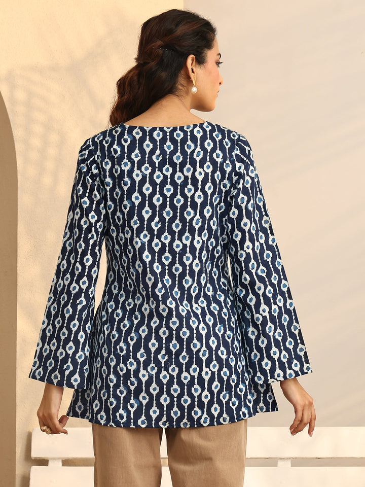 Blue Geometric Printed Cotton Straight Short Kurti