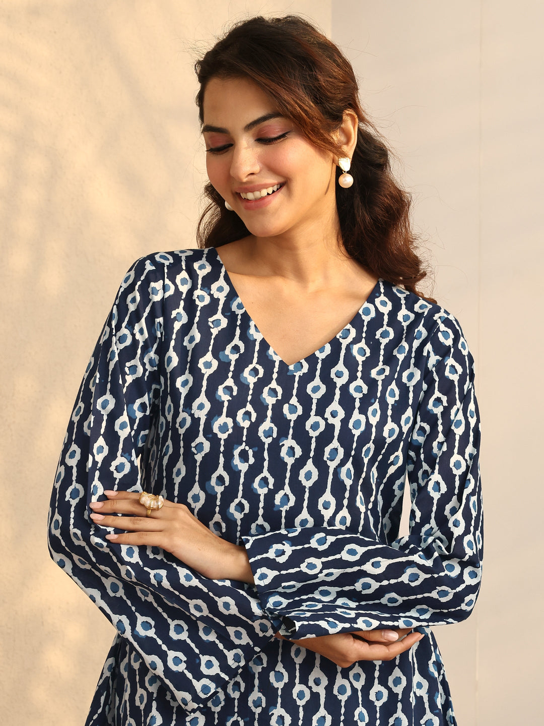 Blue Geometric Printed Cotton Straight Short Kurti