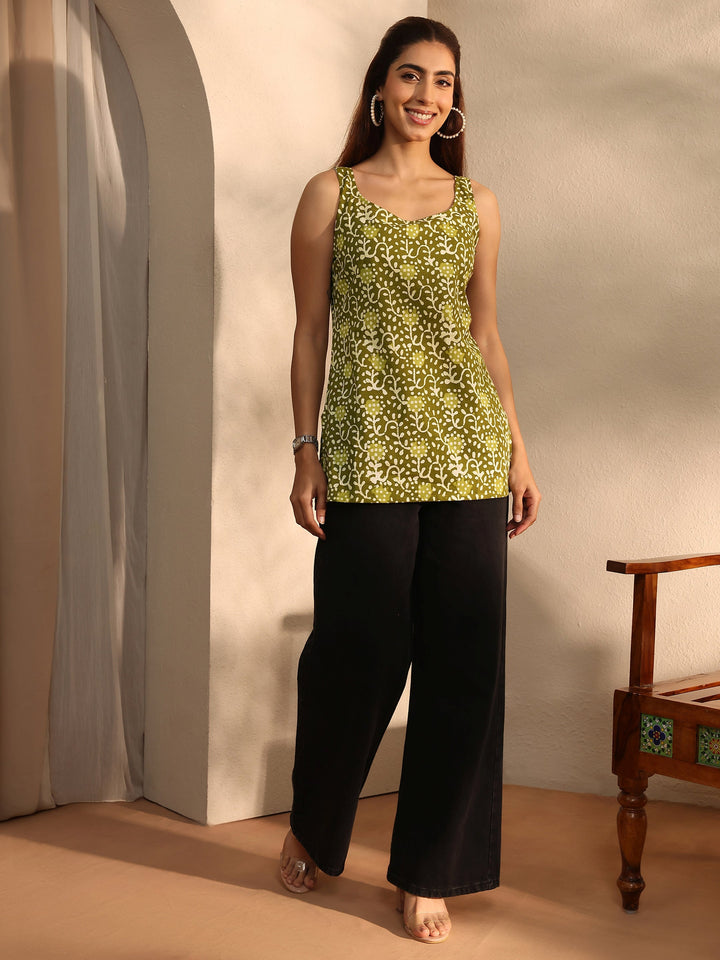 Green Printed Cotton Blend Straight Short Kurti